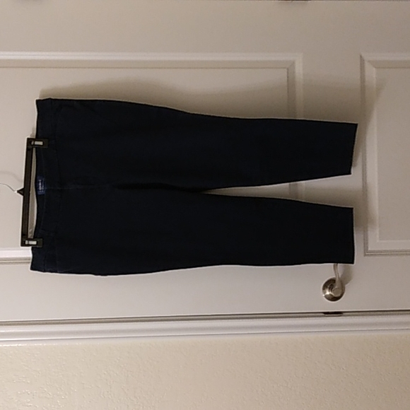 Old Navy pixie 👖 - Picture 1 of 4